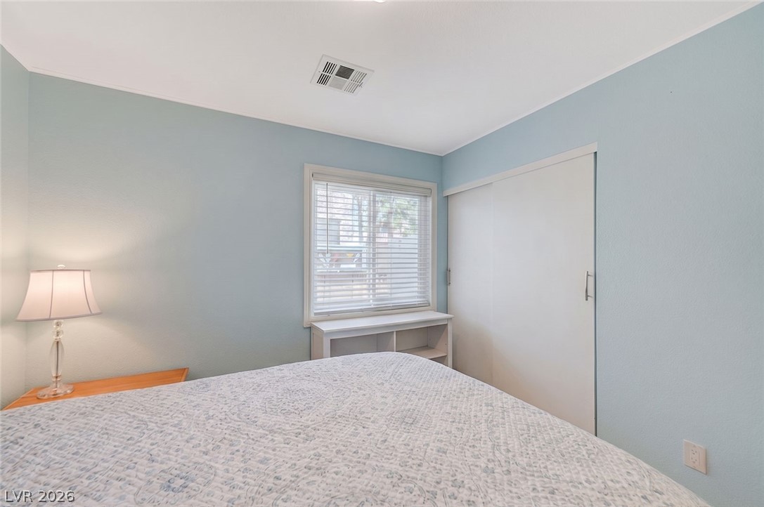 8532 Hidden Pines Avenue Las Vegas NV 89143