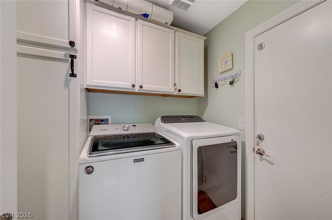 8532 Hidden Pines Avenue Las Vegas NV 89143