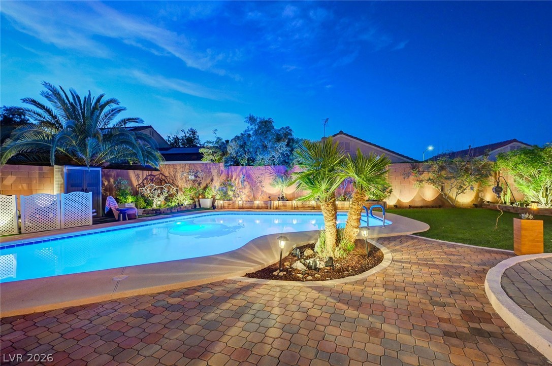 8532 Hidden Pines Avenue Las Vegas NV 89143