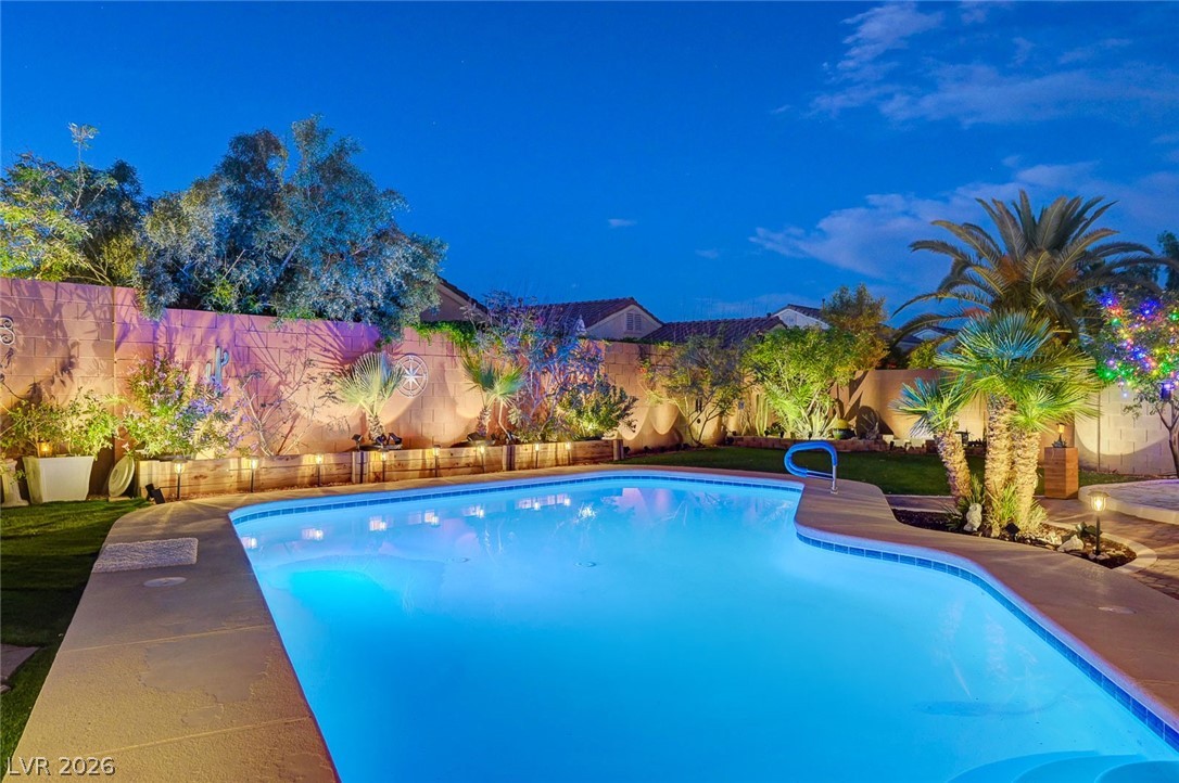 8532 Hidden Pines Avenue Las Vegas NV 89143