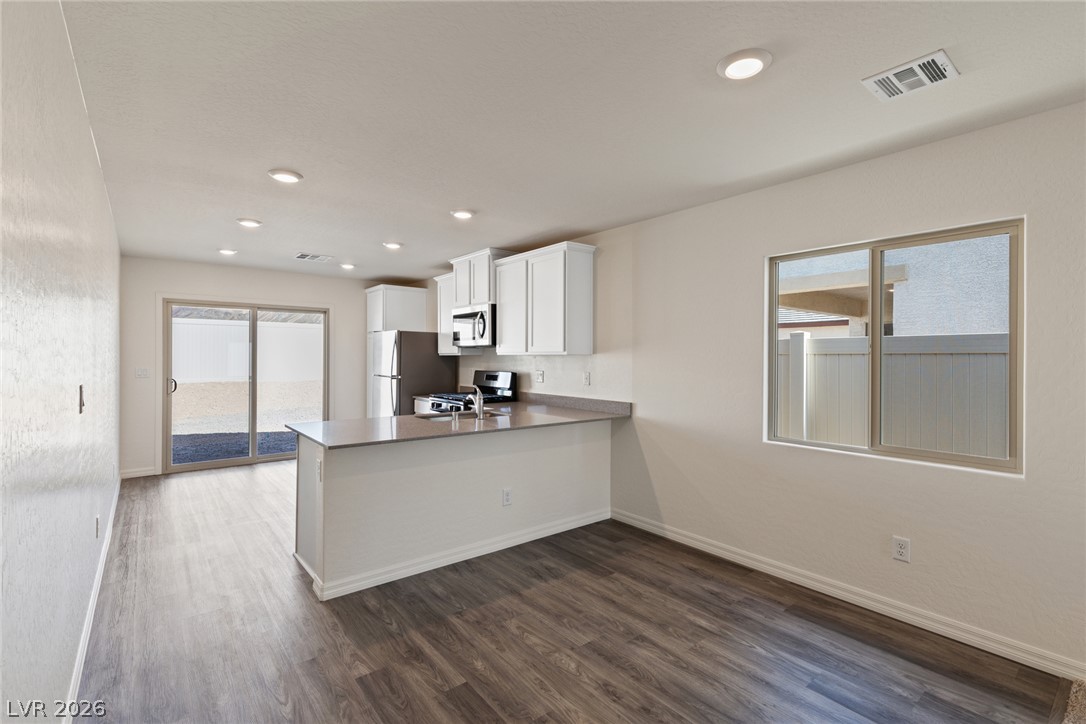 6742 Violet Cascade Avenue Las Vegas NV 89156