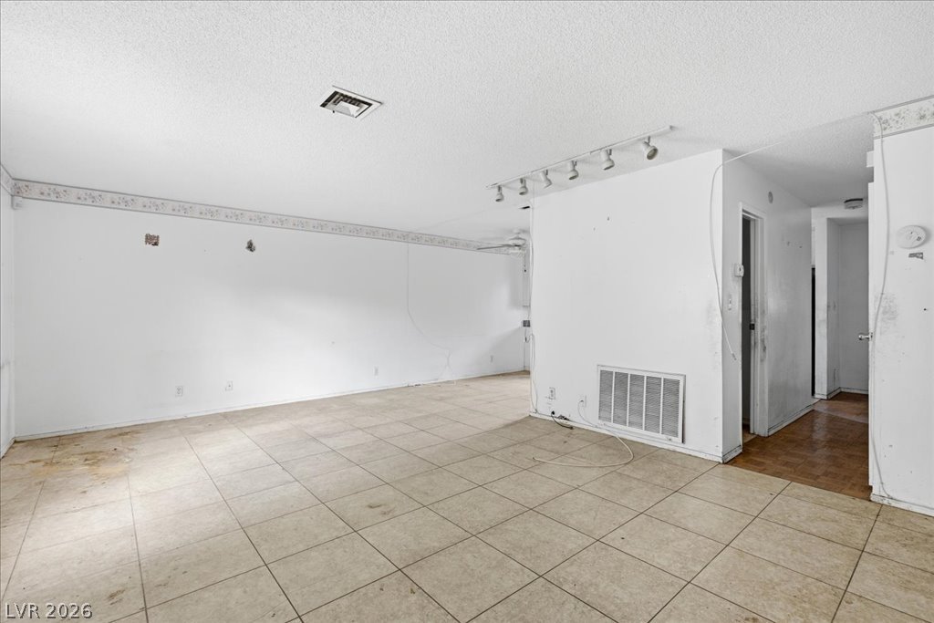 179 Greenbriar Townhouse Way Las Vegas NV 89121
