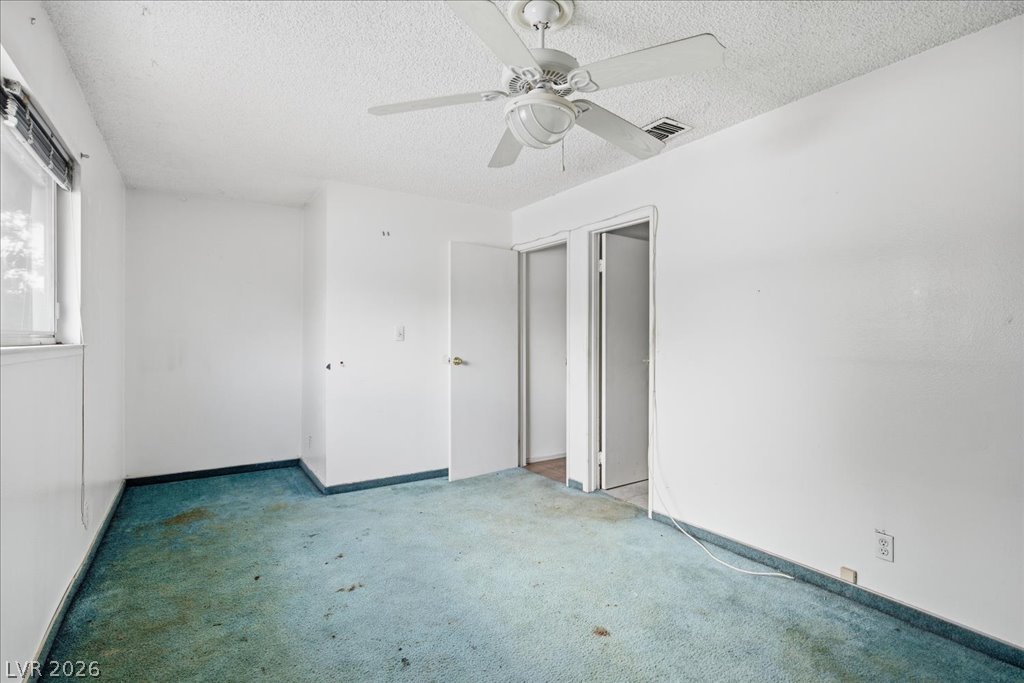 179 Greenbriar Townhouse Way Las Vegas NV 89121