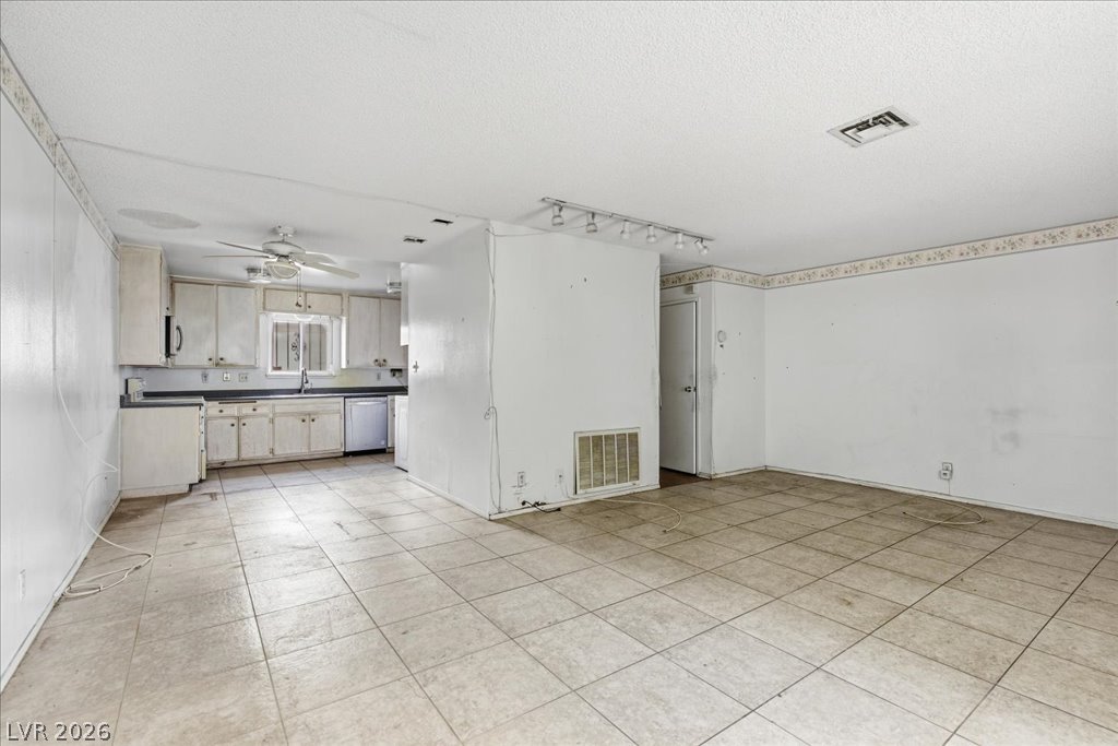 179 Greenbriar Townhouse Way Las Vegas NV 89121