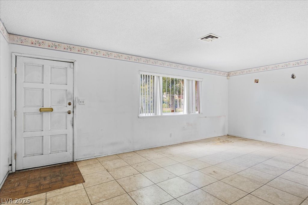 179 Greenbriar Townhouse Way Las Vegas NV 89121