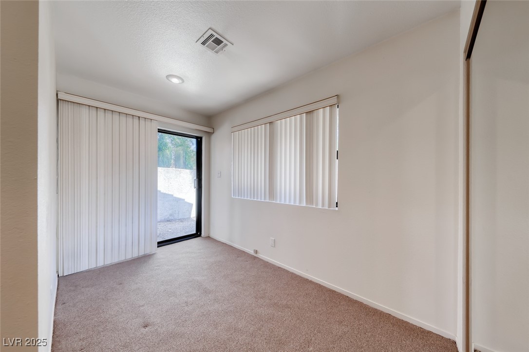 2504 Windjammer Way Las Vegas NV 89107