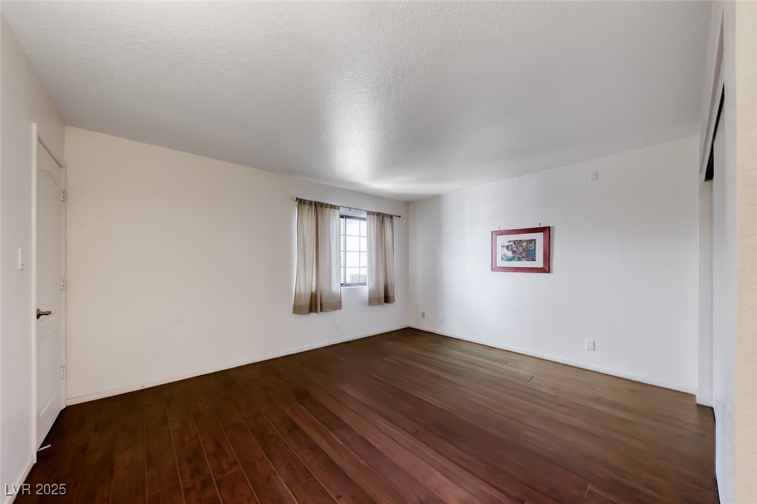 2504 Windjammer Way Las Vegas NV 89107