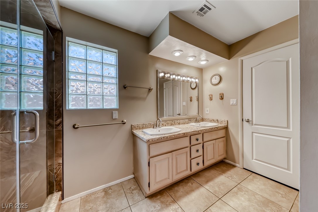 2504 Windjammer Way Las Vegas NV 89107