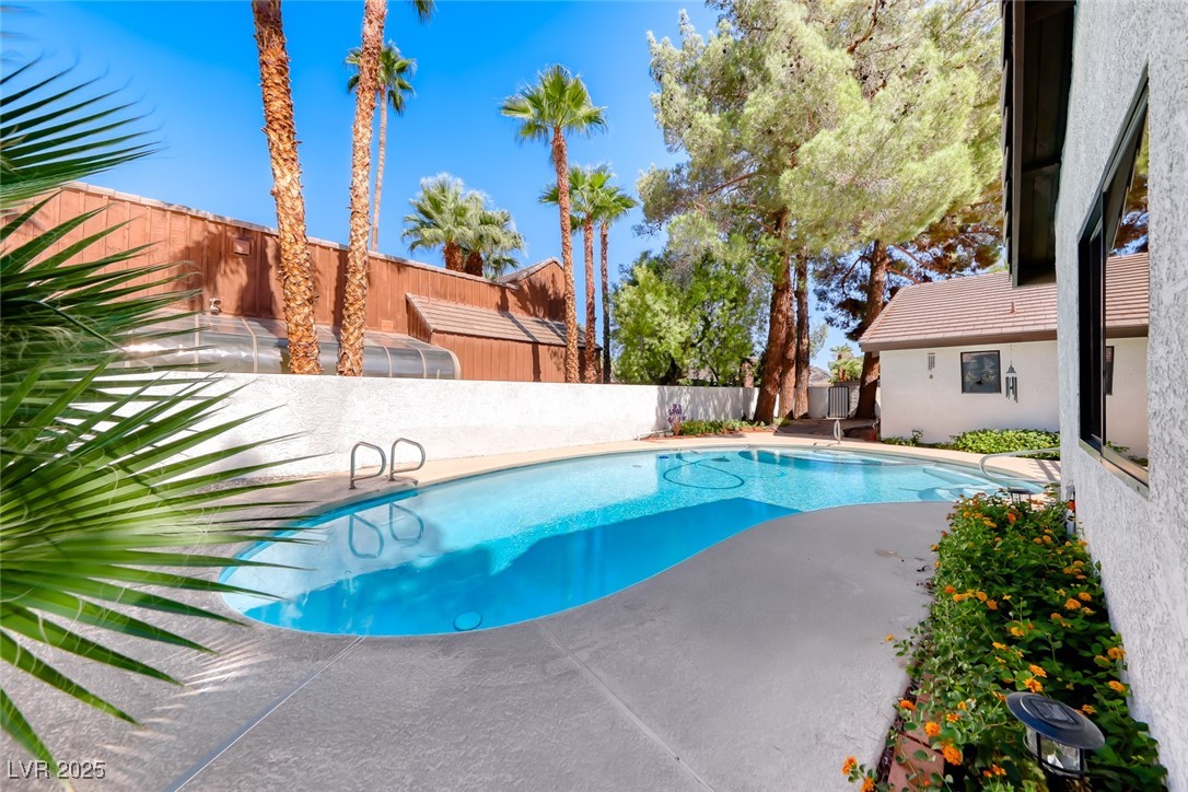 2504 Windjammer Way Las Vegas NV 89107
