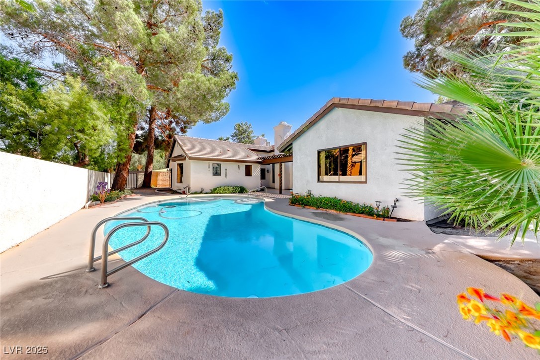 2504 Windjammer Way Las Vegas NV 89107