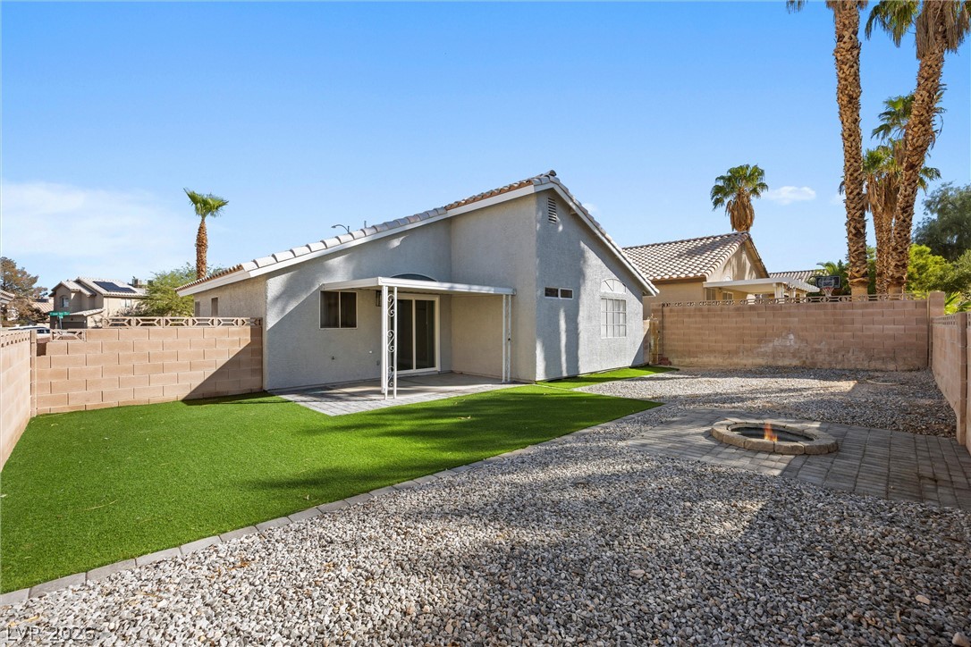6461 Grand Oaks Drive Las Vegas NV 89156