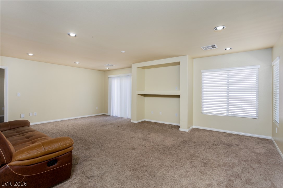 8467 East Bismark Sapphire Street Las Vegas NV 89139