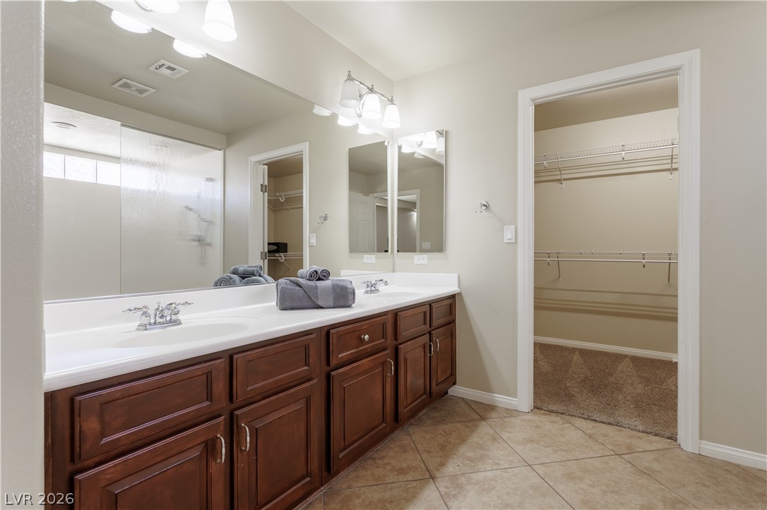 8467 East Bismark Sapphire Street Las Vegas NV 89139