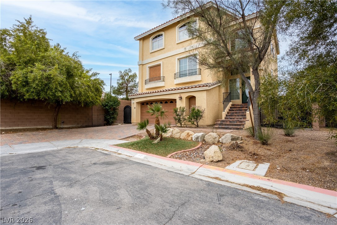 8467 East Bismark Sapphire Street Las Vegas NV 89139