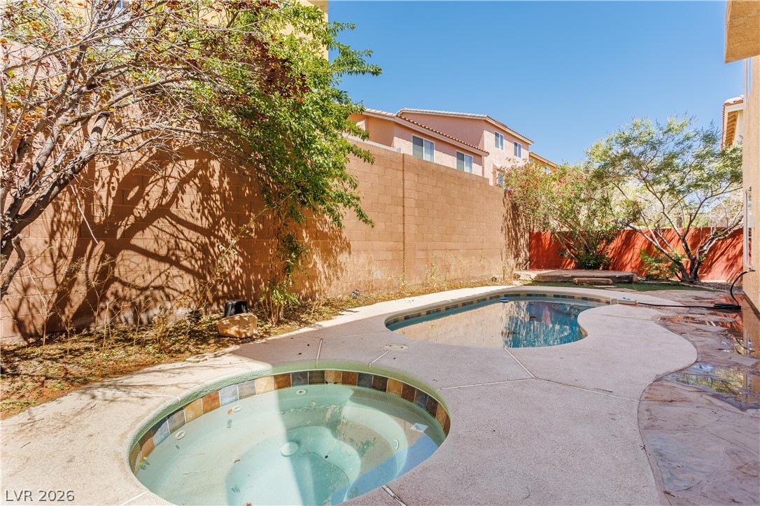 8467 East Bismark Sapphire Street Las Vegas NV 89139