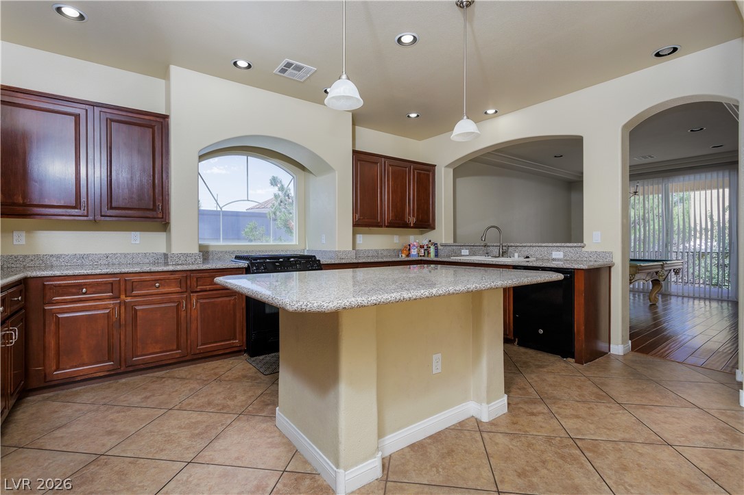 8467 East Bismark Sapphire Street Las Vegas NV 89139