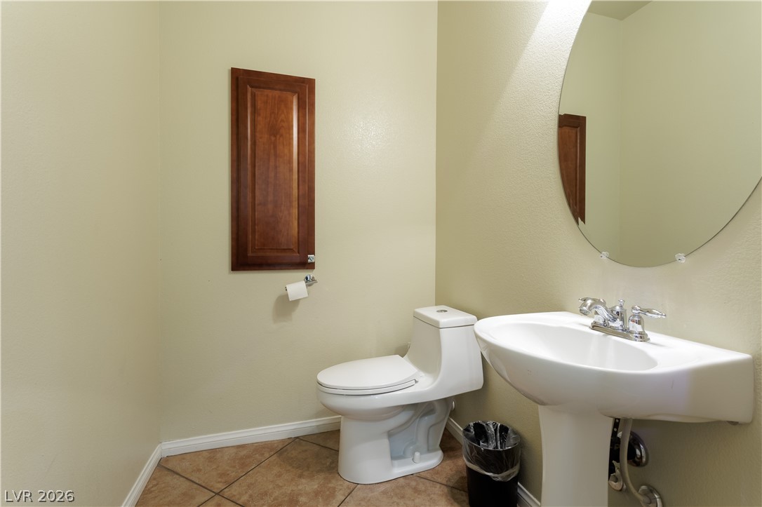 8467 East Bismark Sapphire Street Las Vegas NV 89139