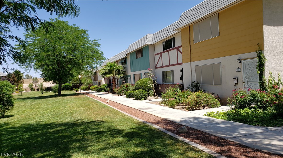 146 Greenbriar Townhouse Way Las Vegas NV 89121