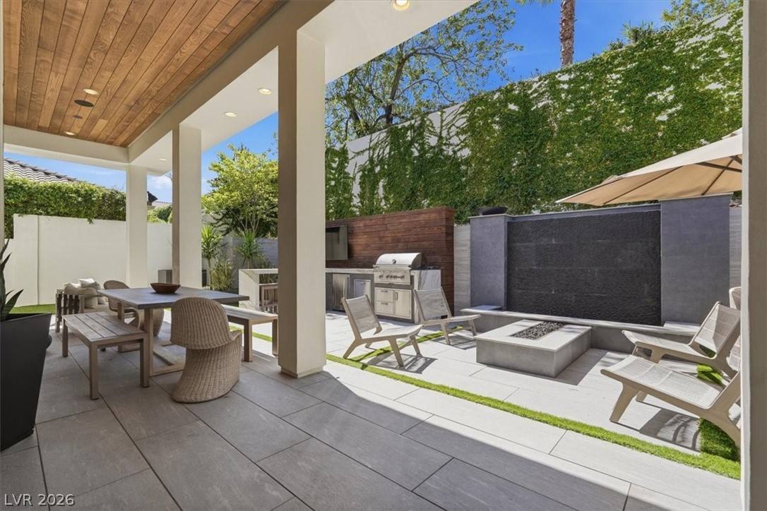 2257 Coral Ridge Avenue Henderson NV 89052