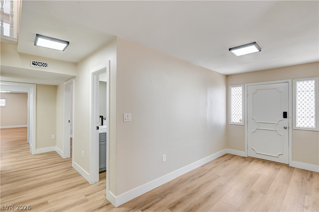 7477 Ullom Drive Las Vegas NV 89139
