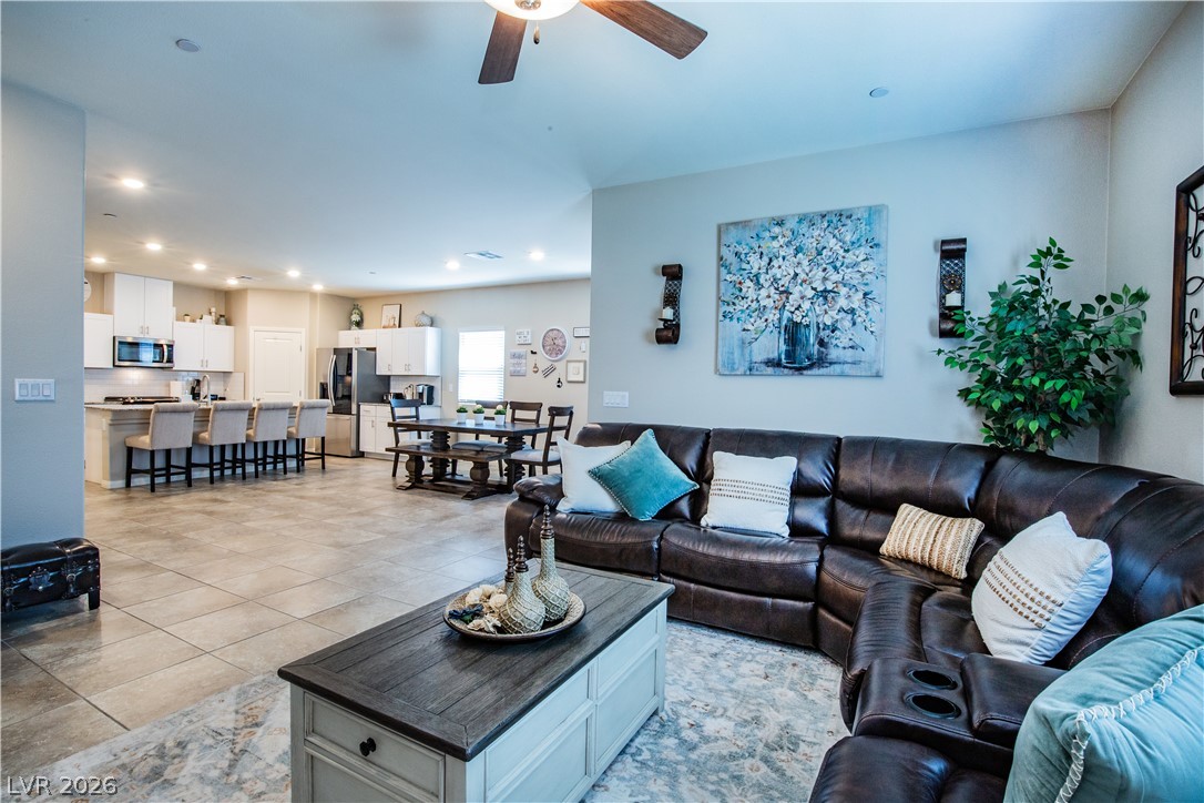 10927 Artisan Ranch Avenue Las Vegas NV 89166