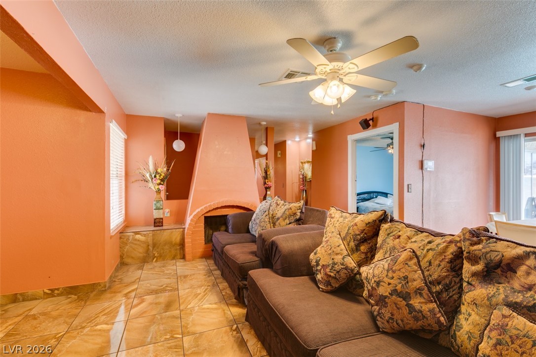 1952 Continental Avenue Las Vegas NV 89156