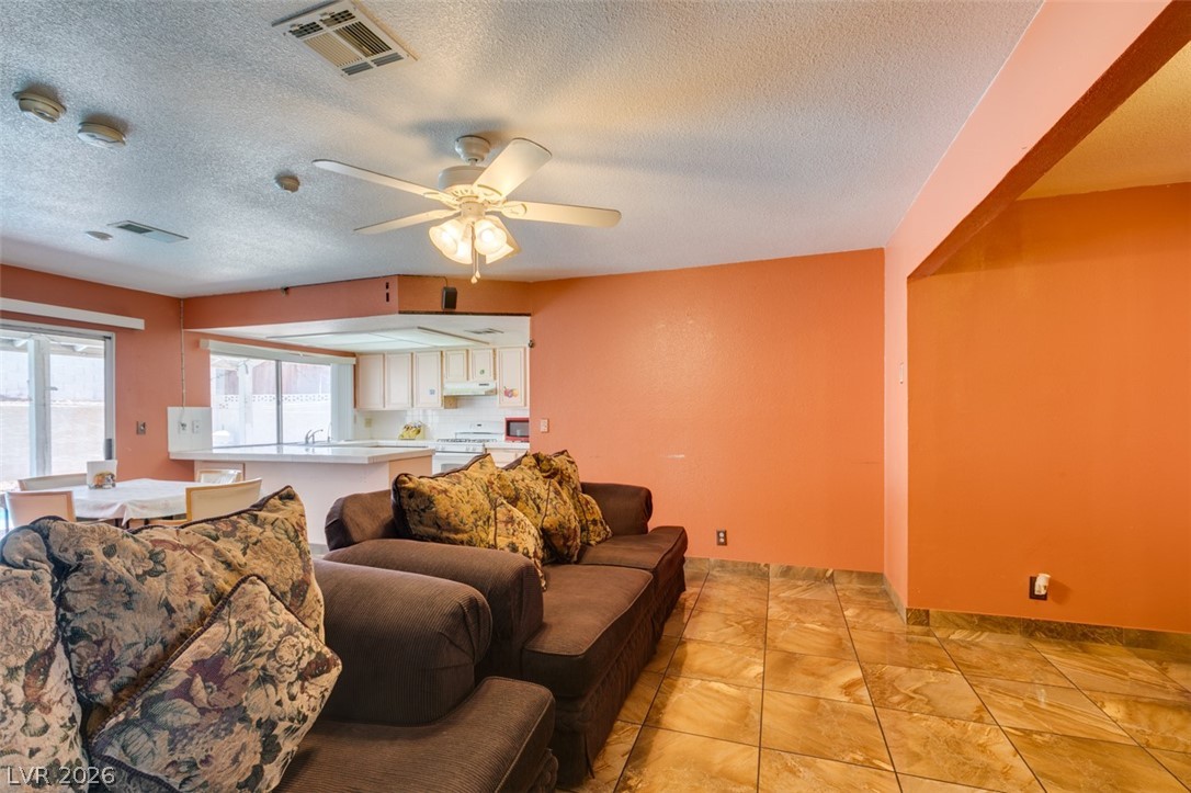 1952 Continental Avenue Las Vegas NV 89156