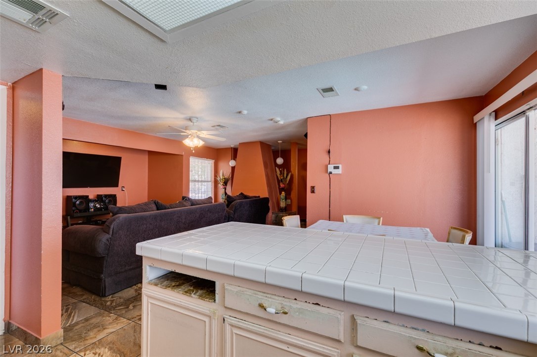 1952 Continental Avenue Las Vegas NV 89156