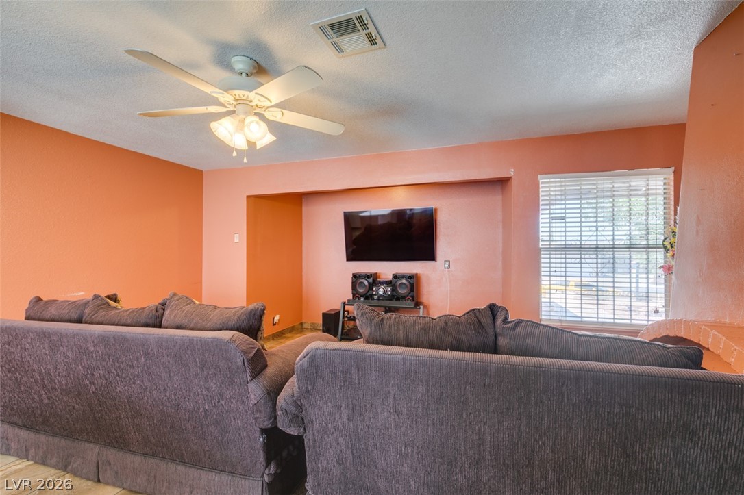 1952 Continental Avenue Las Vegas NV 89156