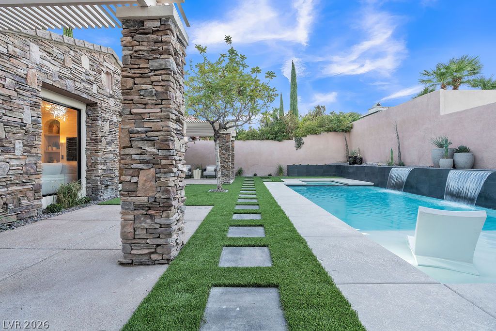 11468 Snow Creek Avenue Las Vegas NV 89135