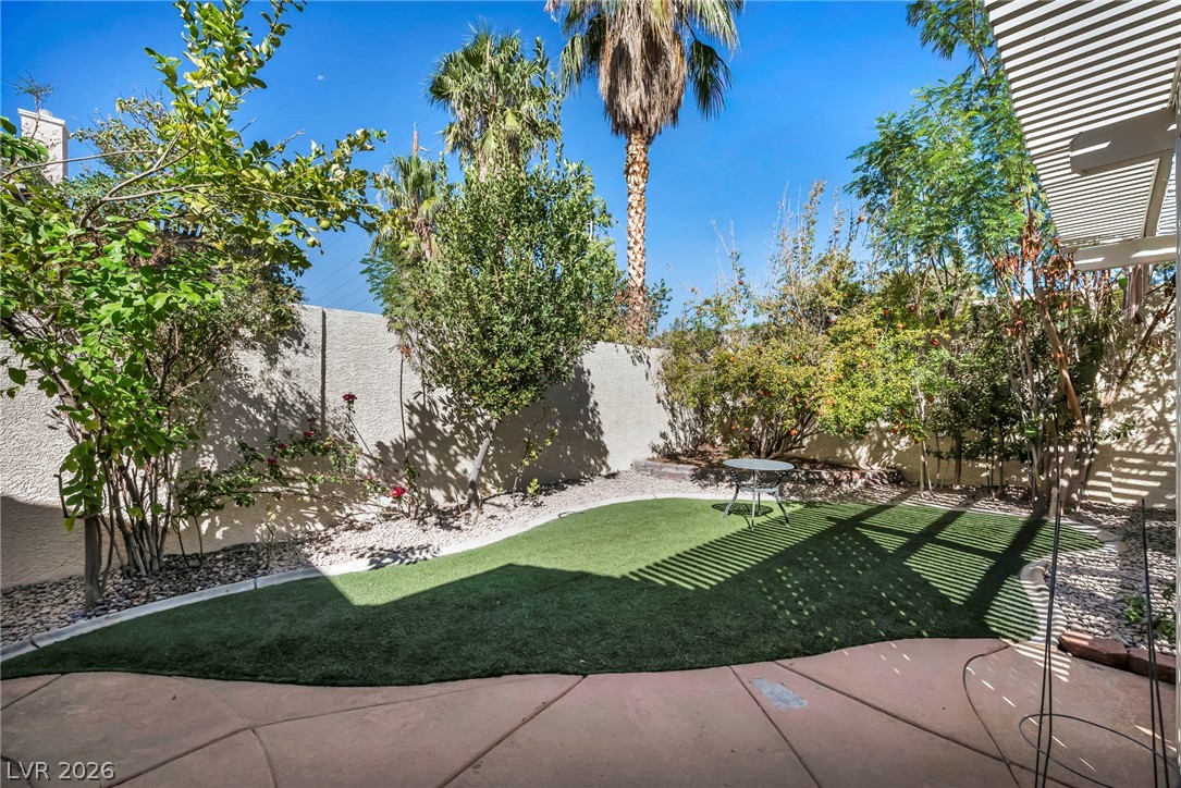 7904 Roxburgh Castle Avenue Las Vegas NV 89117