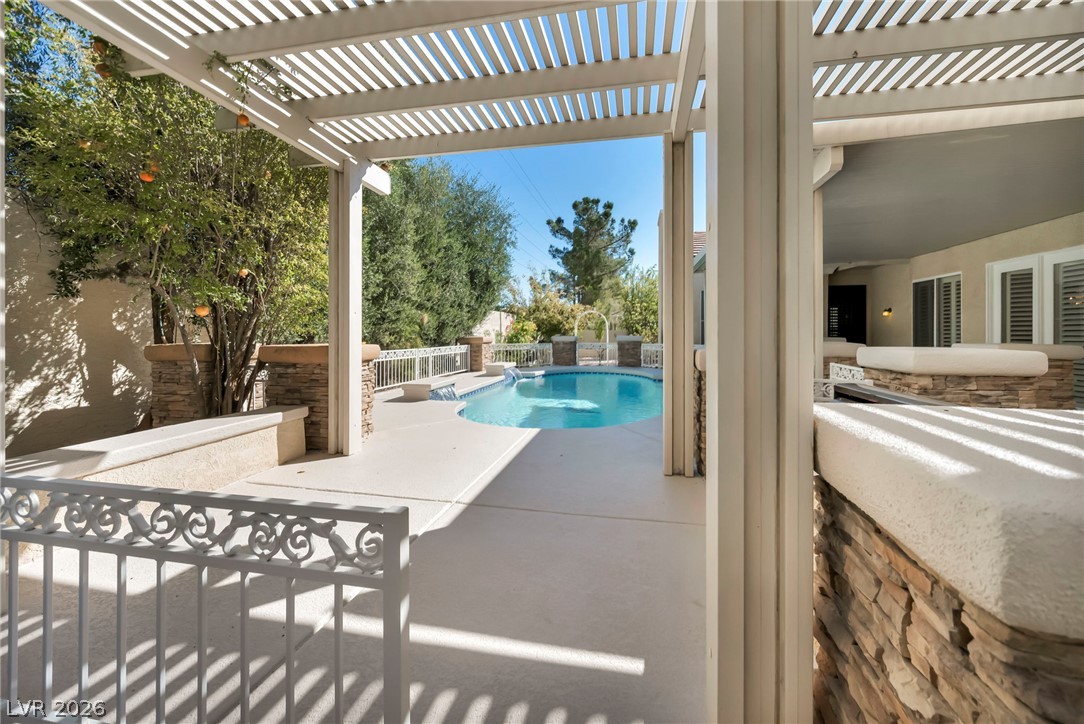 7904 Roxburgh Castle Avenue Las Vegas NV 89117