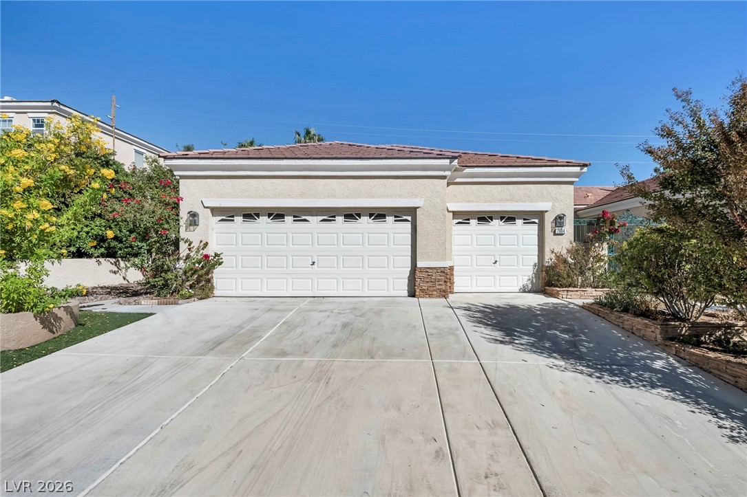 7904 Roxburgh Castle Avenue Las Vegas NV 89117