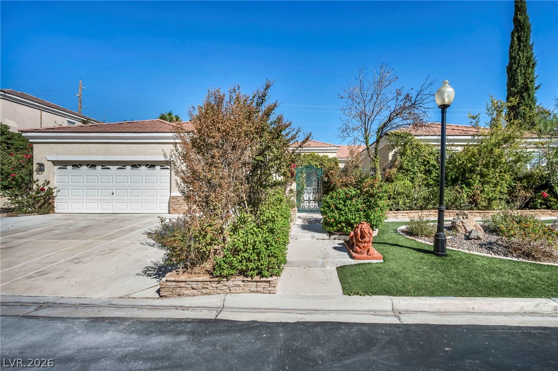 7904 Roxburgh Castle Avenue Las Vegas NV 89117