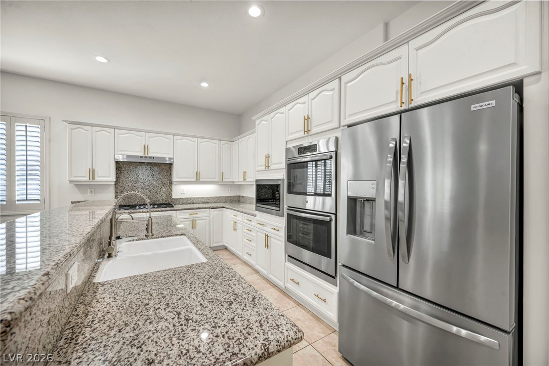 7904 Roxburgh Castle Avenue Las Vegas NV 89117