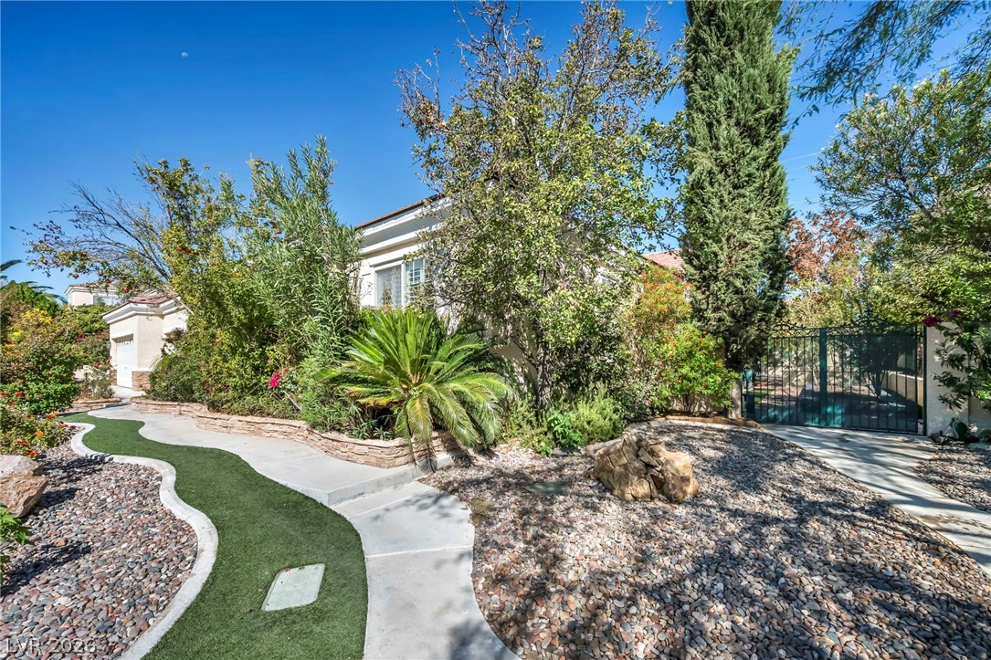 7904 Roxburgh Castle Avenue Las Vegas NV 89117