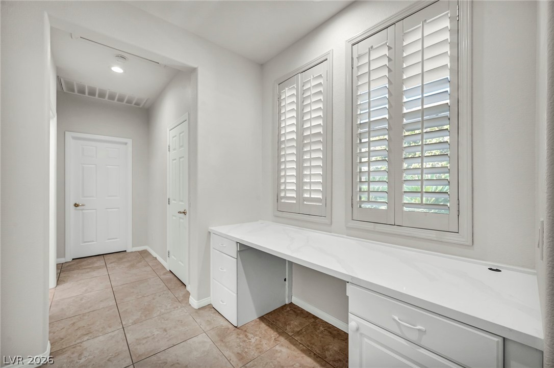 7904 Roxburgh Castle Avenue Las Vegas NV 89117