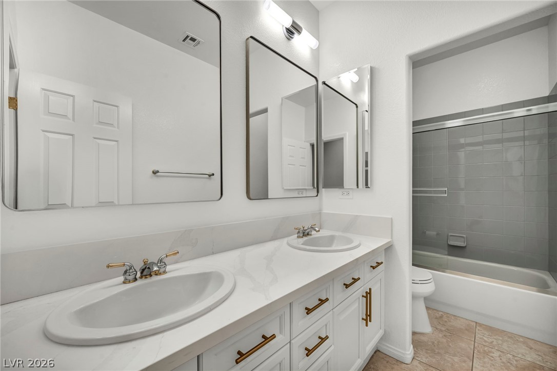 7904 Roxburgh Castle Avenue Las Vegas NV 89117