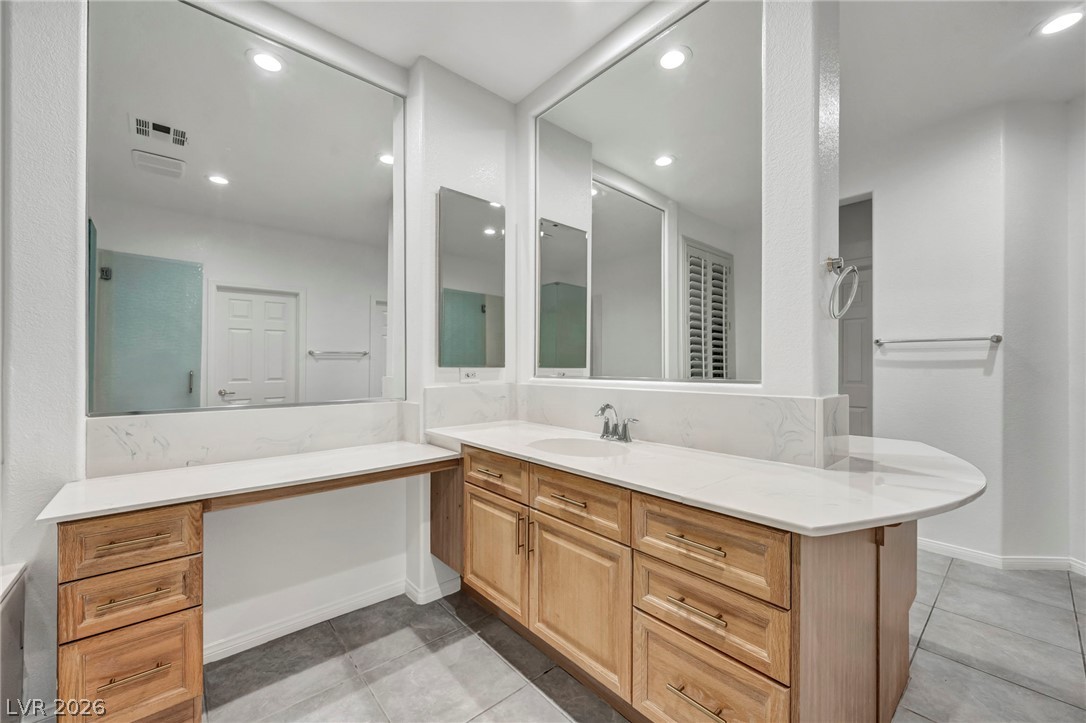 7904 Roxburgh Castle Avenue Las Vegas NV 89117