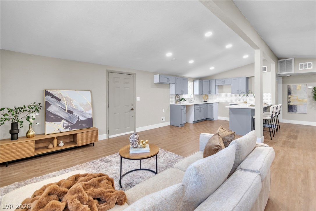 5617 Idle Avenue Las Vegas NV 89107