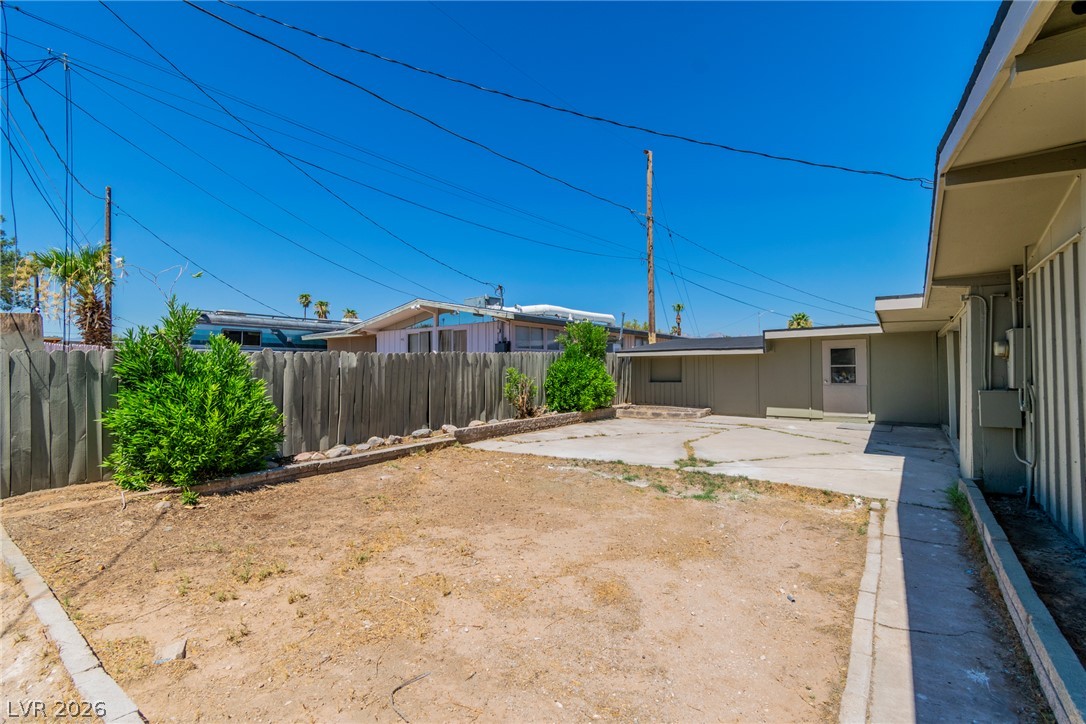 5617 Idle Avenue Las Vegas NV 89107