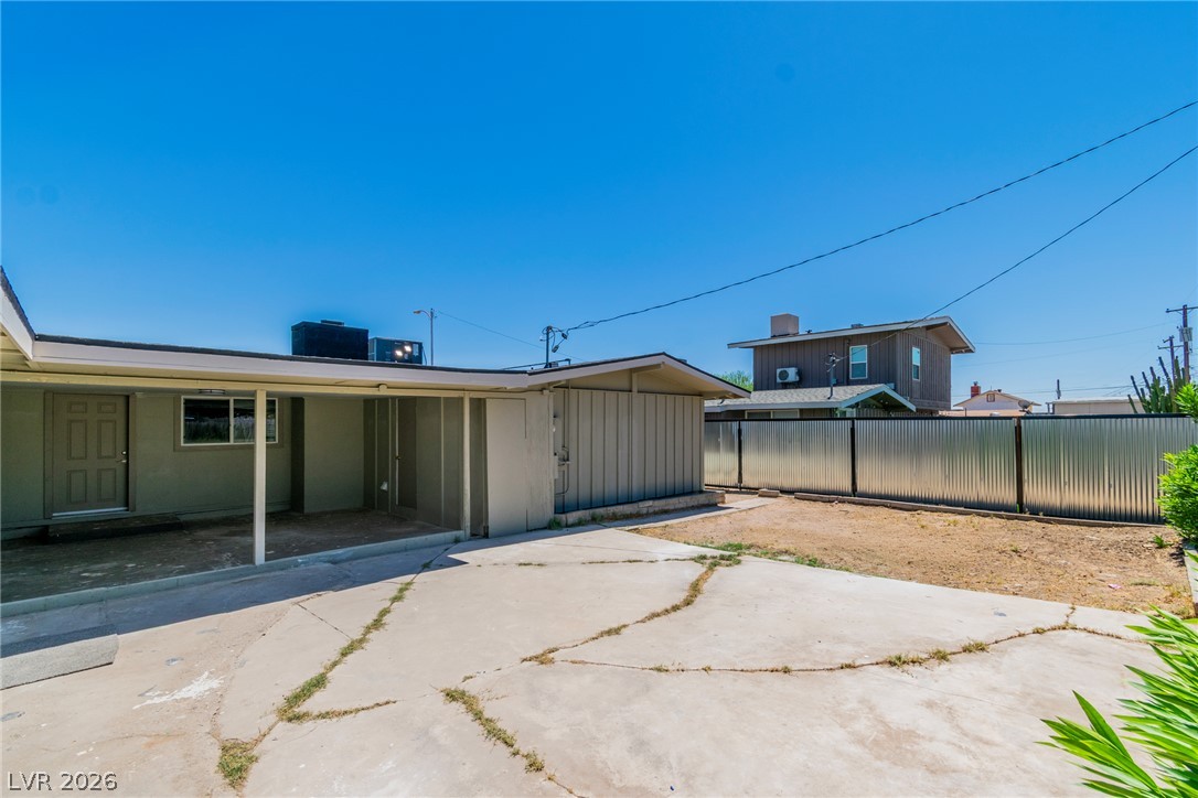 5617 Idle Avenue Las Vegas NV 89107