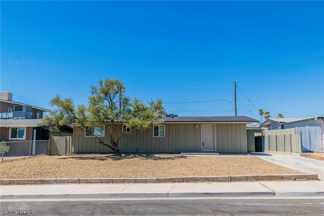 5617 Idle Avenue Las Vegas NV 89107