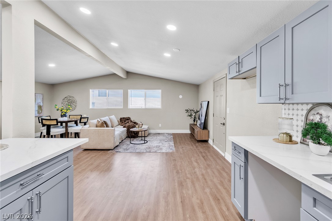 5617 Idle Avenue Las Vegas NV 89107