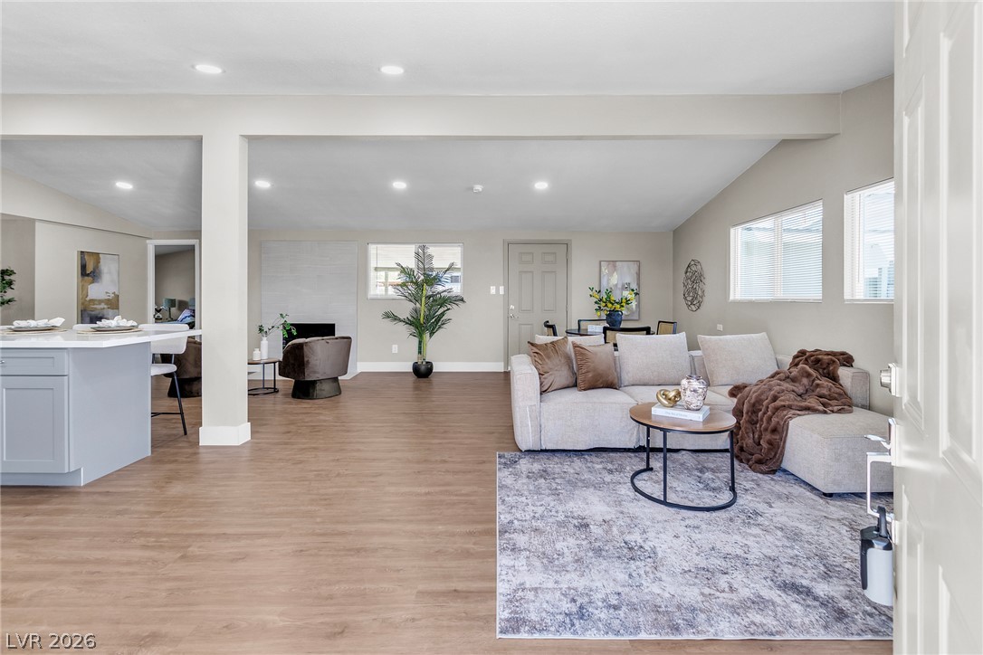 5617 Idle Avenue Las Vegas NV 89107