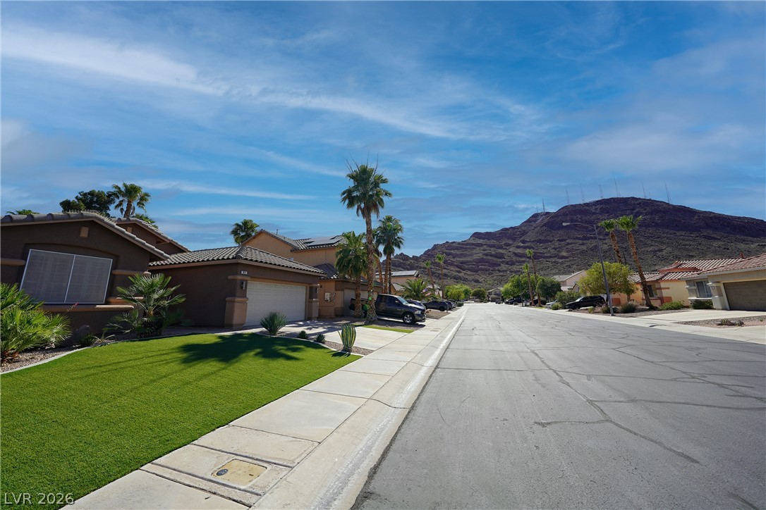 81 Saint Johns Wood Avenue Henderson NV 89002