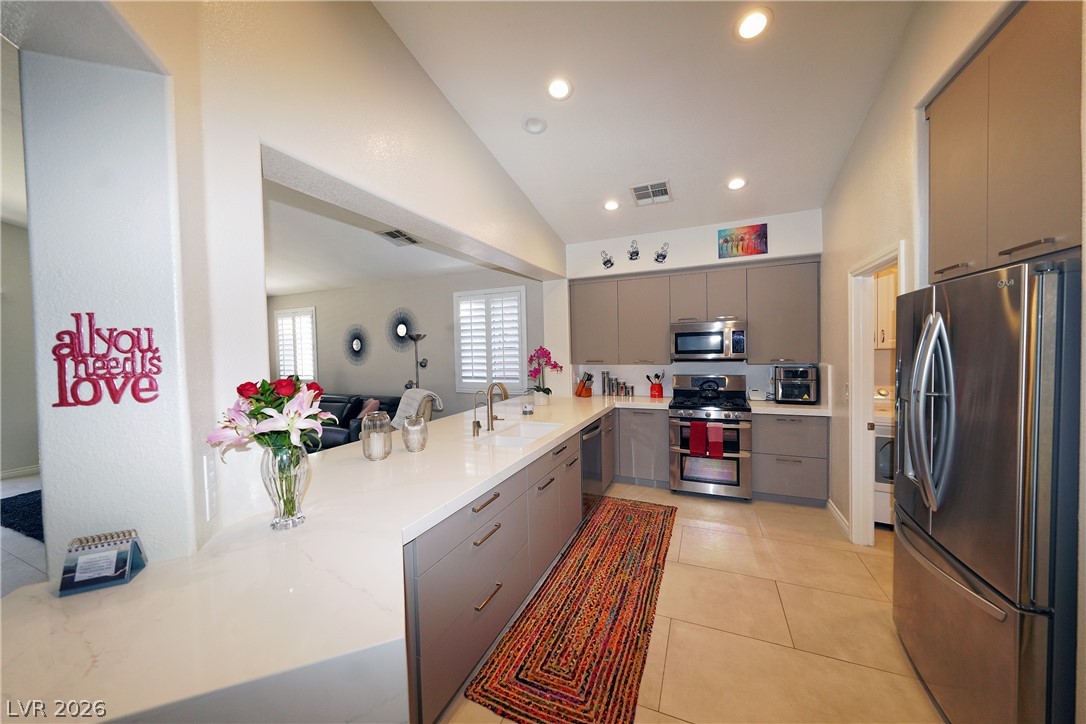 81 Saint Johns Wood Avenue Henderson NV 89002