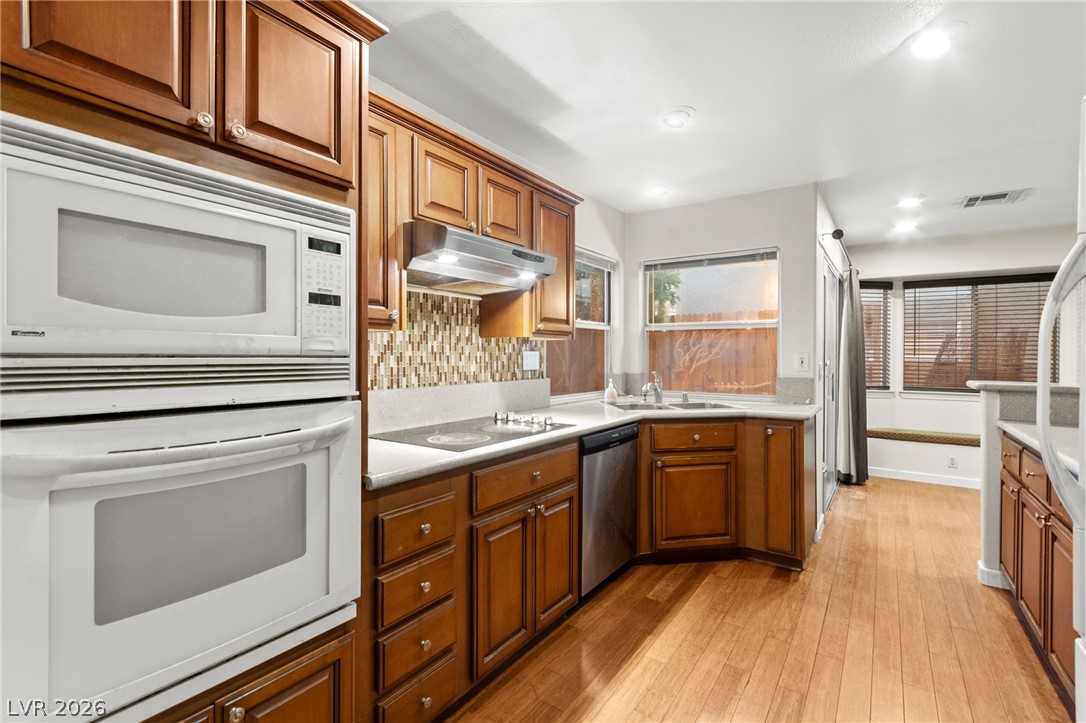 1821 Derbyshire Drive Las Vegas NV 89117
