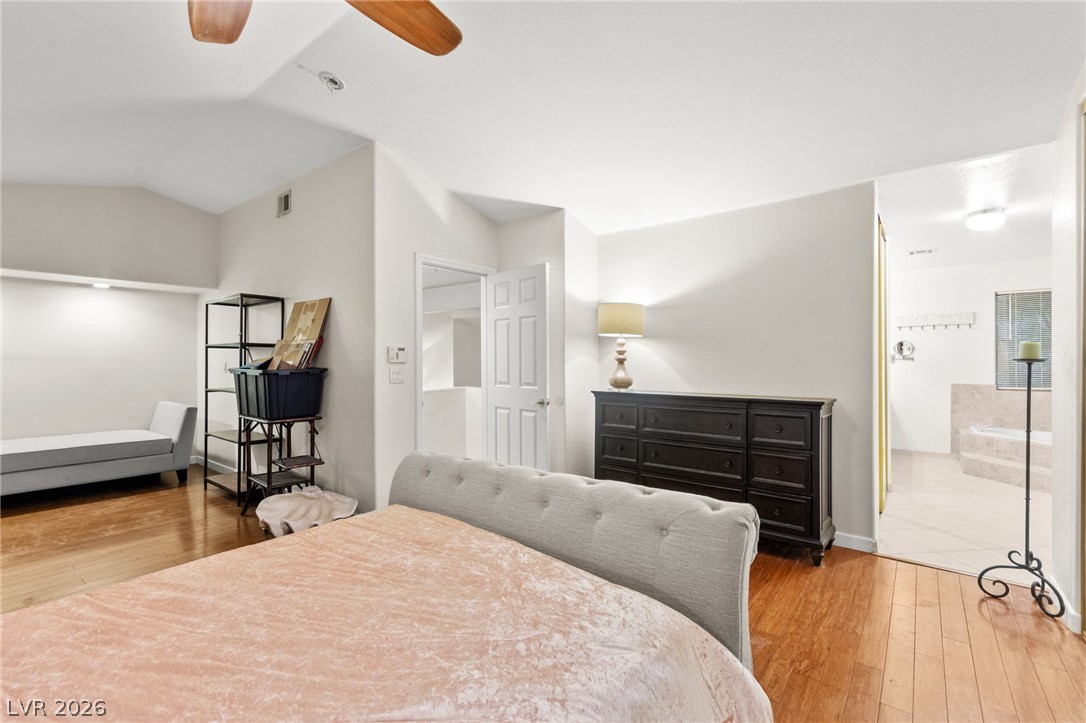 1821 Derbyshire Drive Las Vegas NV 89117