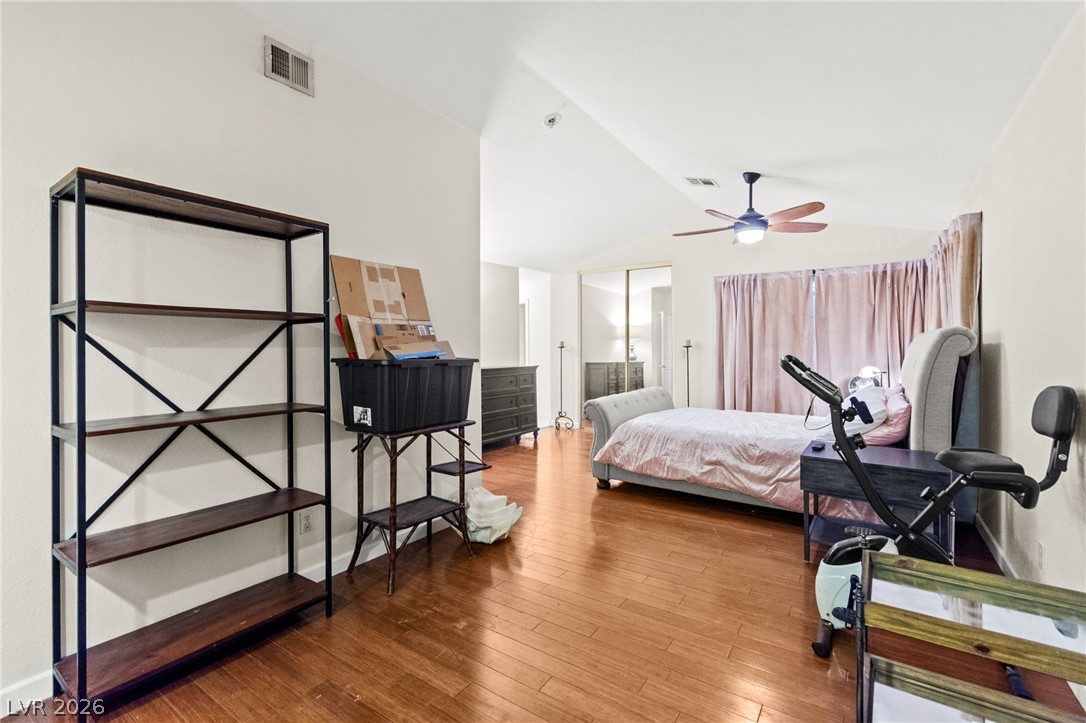 1821 Derbyshire Drive Las Vegas NV 89117